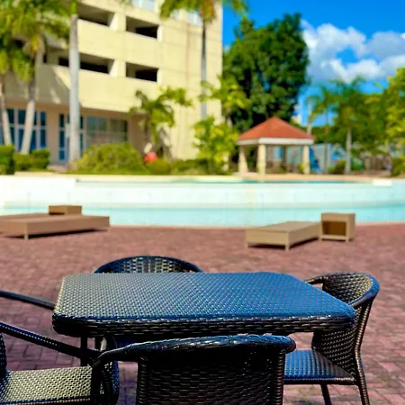 La Mirada Deluxe Suites With Oceanview Lapu-Lapu City Exterior photo